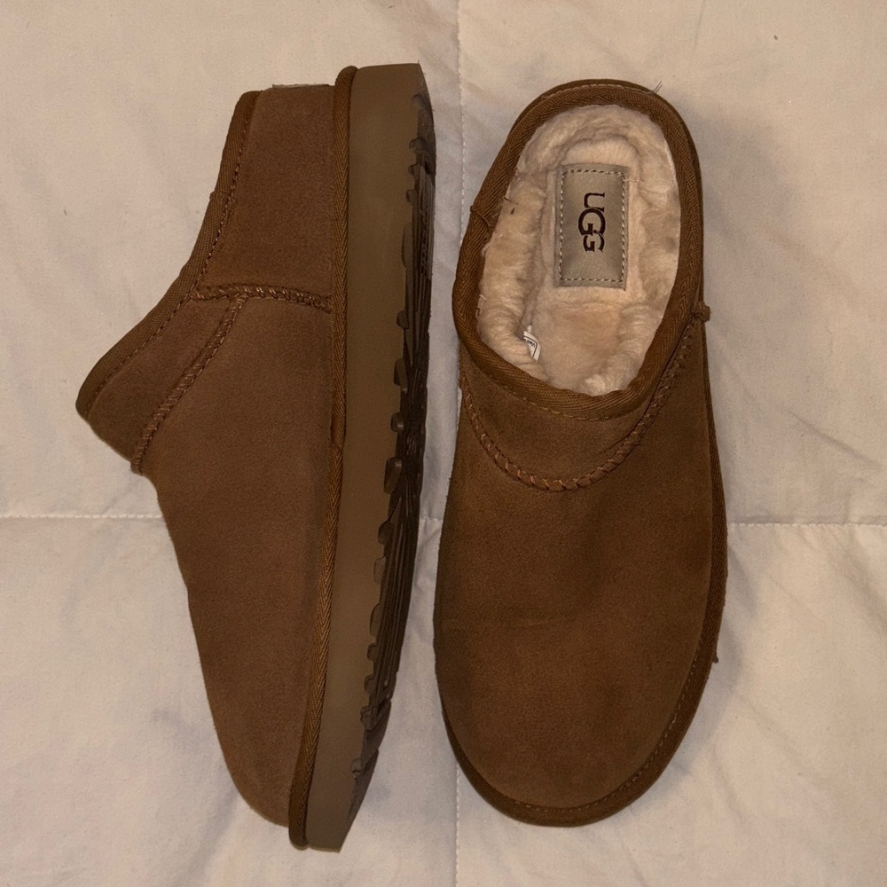 Ugg Shearling Lined Slippers Color Chestnut Size 8